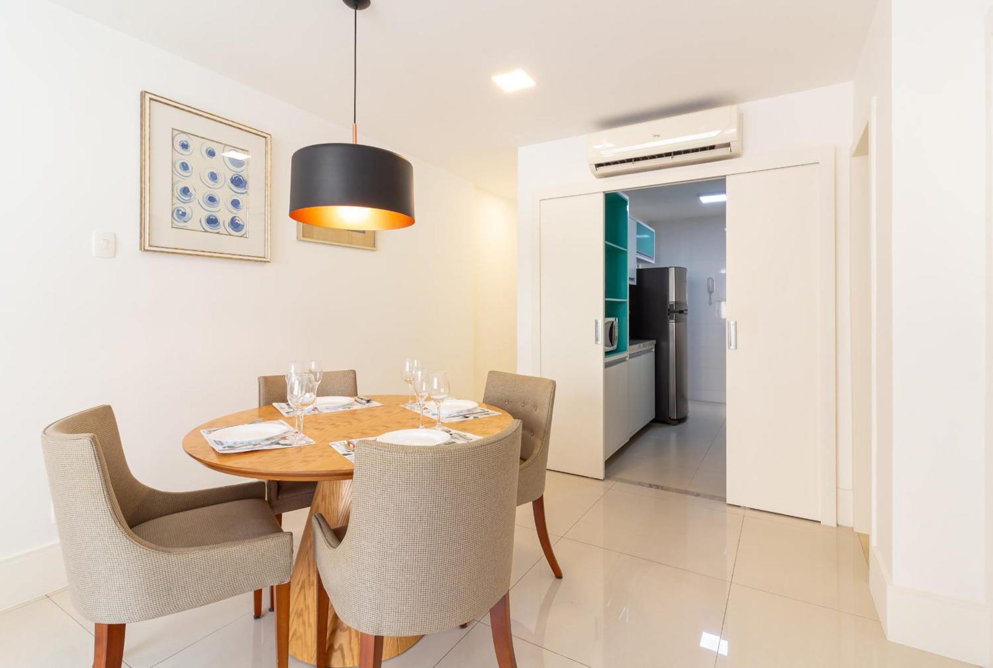Apartamento Em Copacabana A 3 Minutos Da - Nsc602 *